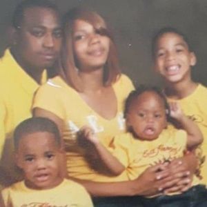 Meet your Posher, Elijah